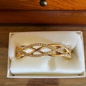 Gold bracelet